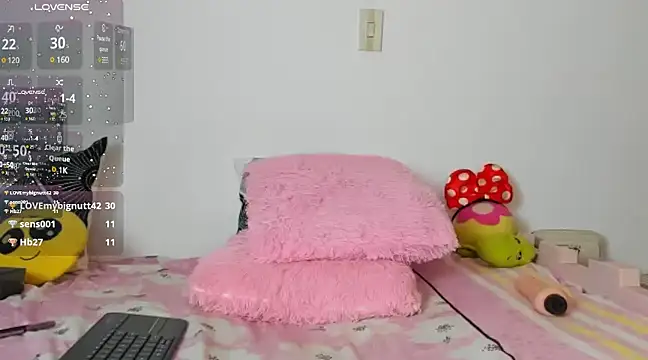 SusanSimpson16 online show from March 9, 3:43 am