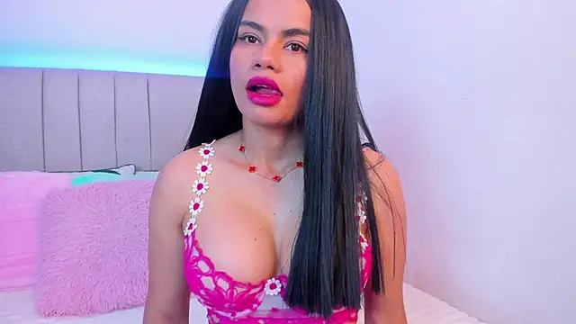 SusanSimpson16 online show from April 8, 7:48 pm