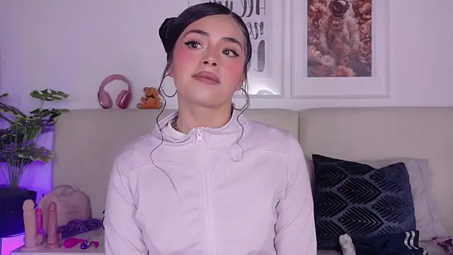 SaritaBratz online show from February 26, 9:59 pm