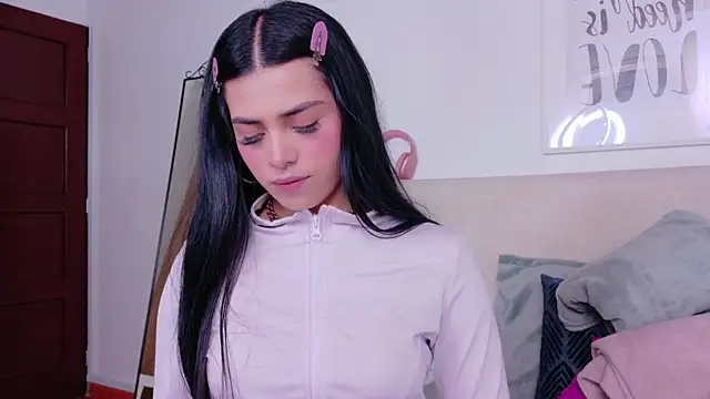 SaritaBratz online show from November 5, 8:34 pm