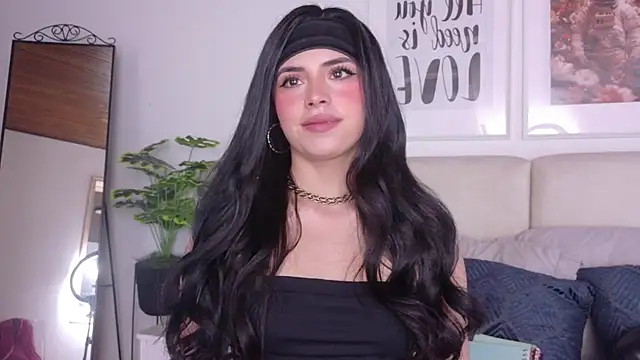 SaritaBratz online show from February 16, 8:51 pm