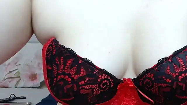 Sweet Yoon online show from October 29, 4:11 am