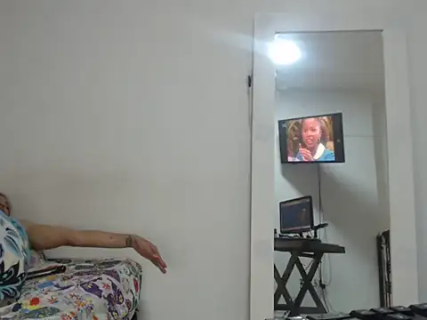 geneS1S49 online show from March 26, 6:44 am