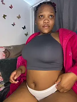 Snapshot of Beyoncex05 chatting on September 17, 8:55 pm Beyoncex05 online show from September 17, 8:55 pm