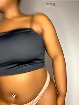 Snapshot of Beyoncex05 chatting on November 30, 9:04 pm Beyoncex05 online show from November 30, 9:04 pm