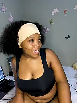 Snapshot of Beyoncex05 chatting on January 5, 5:27 pm Beyoncex05 online show from January 5, 5:27 pm