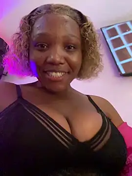 Beyoncex05 online show from April 16, 7:03 pm