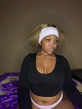 Beyoncex05 online show from May 14, 9:01 pm