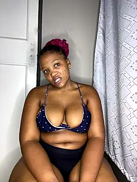 Snapshot of Beyoncex05 chatting on December 22, 7:14 pm Beyoncex05 online show from December 22, 7:14 pm