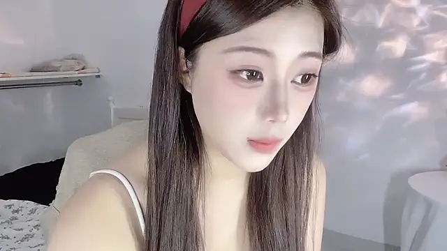 Snapshot of cookie-77 chatting on March 3, 3:11 pm cookie-77 online show from March 3, 3:11 pm