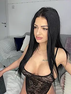 IrisRossie online show from April 23, 5:14 am