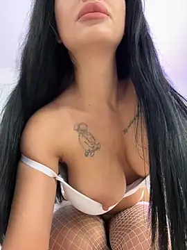 IrisRossie online show from November 9, 5:33 am