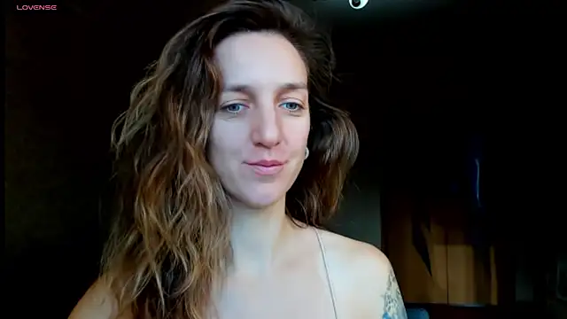 Snapshot of desired_zzoya chatting on October 28, 3:18 am desired zzoya online show from October 28, 3:18 am