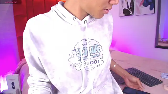 Jonas Rivers online show from April 14, 4:50 am