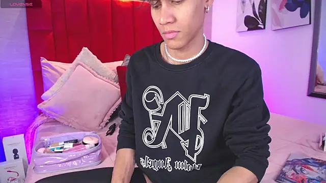 Jonas Rivers online show from April 12, 5:00 am