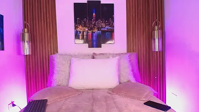 Jonas Rivers online show from December 4, 5:06 am