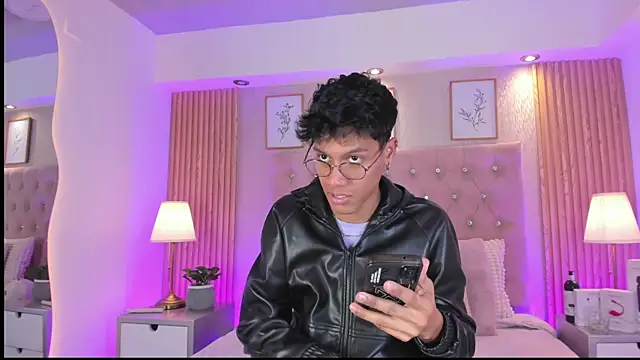 Snapshot of Jonas_Rivers chatting on July 21, 4:36 am Jonas Rivers online show from July 21, 4:36 am