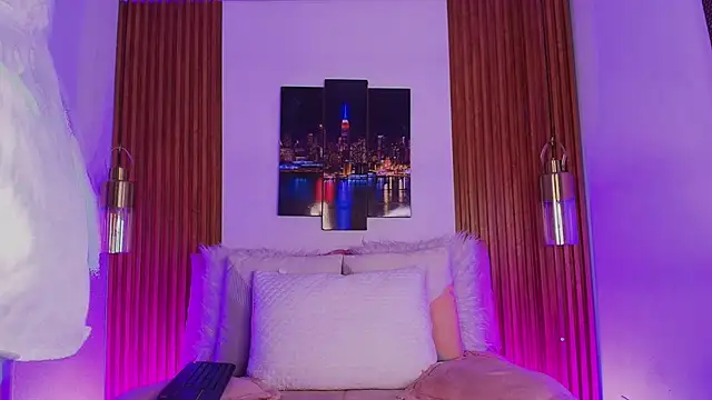 Jonas Rivers online show from December 2, 4:47 am