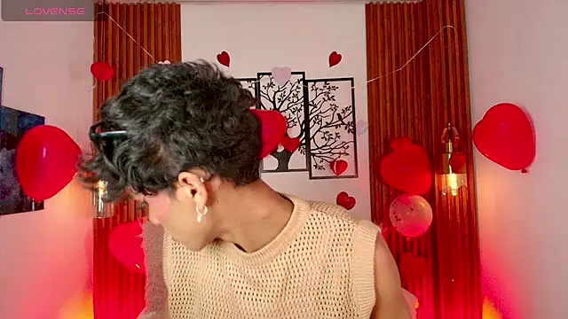 Snapshot of Jonas_Rivers chatting on February 17, 4:32 am Jonas Rivers online show from February 17, 4:32 am