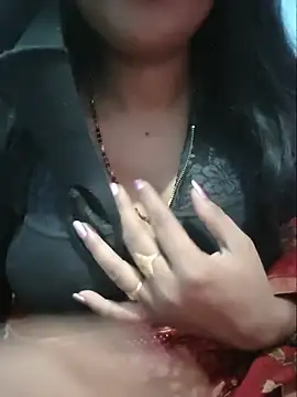 Snapshot of Sexyradha_ chatting on July 5, 5:36 am Sexyradha online show from July 5, 5:36 am