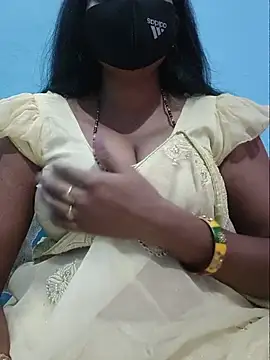 Snapshot of Sexyradha_ chatting on July 6, 5:15 pm Sexyradha online show from July 6, 5:15 pm