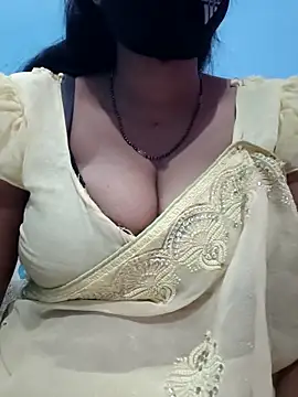 Sexyradha  online show from February 17, 5:32 pm