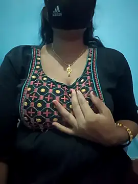 Sexyradha  online show from March 22, 4:30 pm