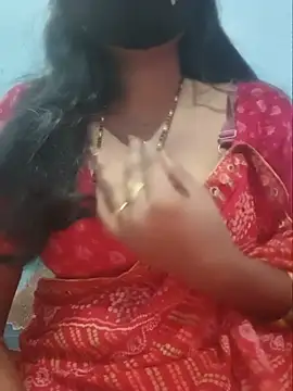 Snapshot of Sexyradha_ chatting on July 1, 7:03 pm Sexyradha online show from July 1, 7:03 pm
