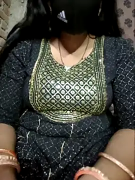 Snapshot of Sexyradha_ chatting on April 18, 5:15 pm Sexyradha online show from April 18, 5:15 pm