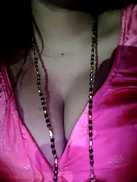 Snapshot of Sexyradha_ chatting on May 6, 7:40 pm Sexyradha online show from May 6, 7:40 pm