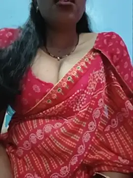 Snapshot of Sexyradha_ chatting on July 18, 4:15 pm Sexyradha online show from July 18, 4:15 pm