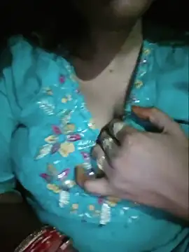 Snapshot of Sexyradha_ chatting on June 16, 8:09 pm Sexyradha online show from June 16, 8:09 pm