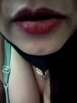 Snapshot of Neha-Bhabhi-Rasily chatting on February 25, 11:54 am Neha-Bhabhi-Rasily online show from February 25, 11:54 am