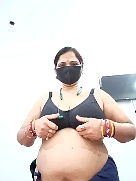 Snapshot of Neha-Bhabhi-Rasily chatting on March 15, 5:48 pm Neha-Bhabhi-Rasily online show from March 15, 5:48 pm