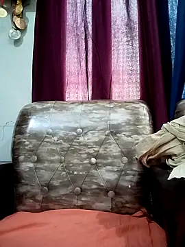 Snapshot of Neha-Bhabhi-Rasily chatting on September 13, 8:14 am Neha-Bhabhi-Rasily online show from September 13, 8:14 am