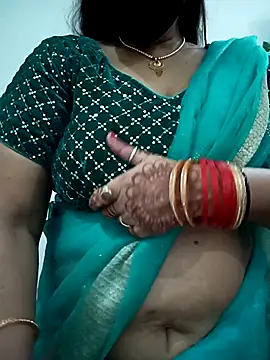 Snapshot of Neha-Bhabhi-Rasily chatting on September 17, 11:23 am Neha-Bhabhi-Rasily online show from September 17, 11:23 am