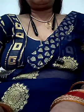 Snapshot of Neha-Bhabhi-Rasily chatting on September 21, 4:45 pm Neha-Bhabhi-Rasily online show from September 21, 4:45 pm