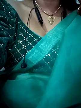 Snapshot of Neha-Bhabhi-Rasily chatting on September 10, 8:19 pm Neha-Bhabhi-Rasily online show from September 10, 8:19 pm