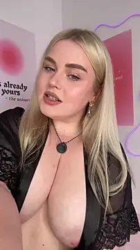 April Vancee online show from May 5, 2:09 pm