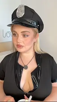 April Vancee online show from April 14, 11:04 am