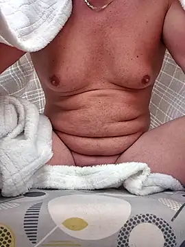 Snapshot of waldik083 chatting on September 14, 4:57 am waldik083 online show from September 14, 4:57 am