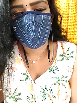 ashmitha online show from November 3, 6:00 pm