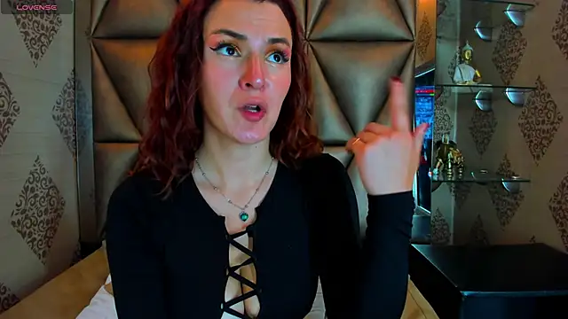 Kitty Velvet  online show from March 14, 6:18 pm