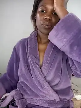 Missvixen81 online show from March 11, 5:23 am