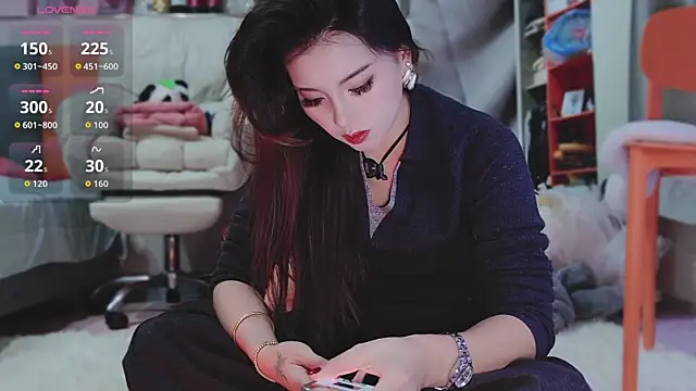 guoguo7777777 online show from December 4, 3:11 pm