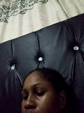 queen lovely2 online show from December 4, 6:07 pm