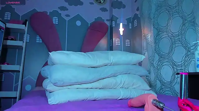 sweetiepeach  online show from November 30, 4:13 am