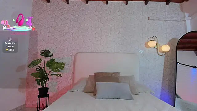 alanarouge online show from May 29, 11:27 am