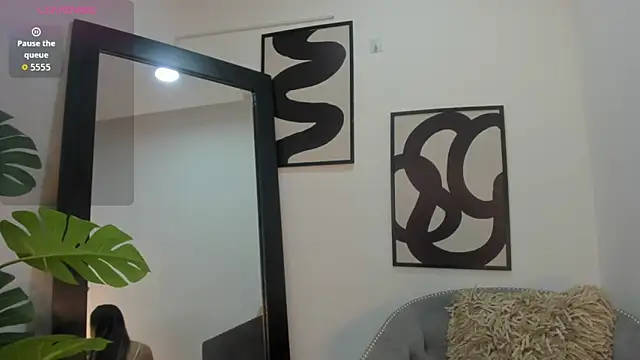 alanarouge online show from April 29, 11:36 am