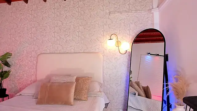 alanarouge online show from January 14, 12:20 pm